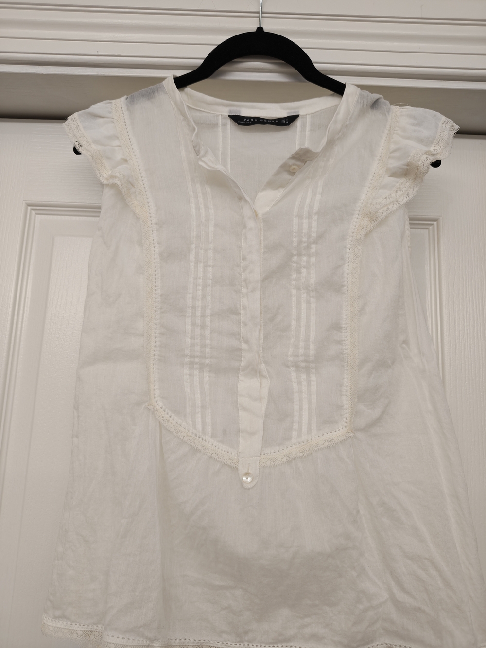Vintage Y2K Zara Cream Cotton Lace-Trim Cap Sleeve Blouse